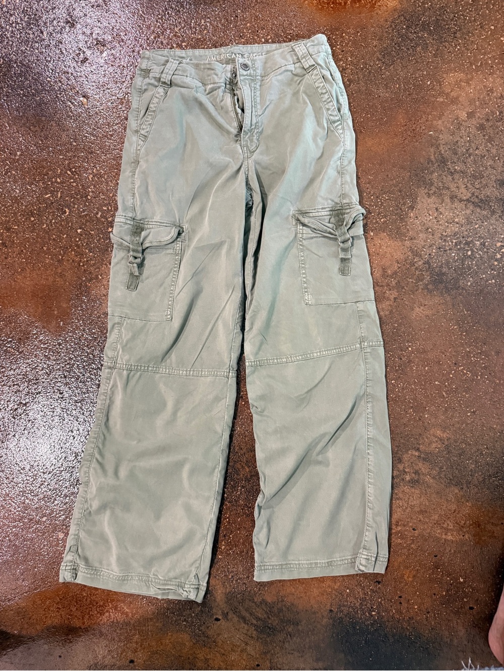 American Eagle cargo pants